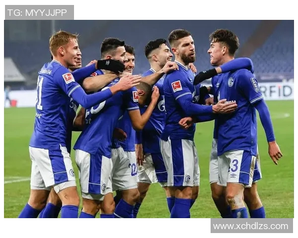 沙尔克04大胜科隆,领跑积分榜继续保持优势 沙尔克04大胜科隆,领跑积分榜继续保持优势