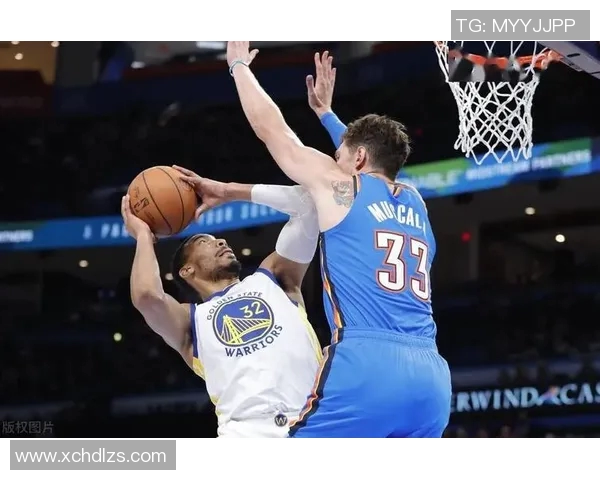 勇士与雷霆激战正酣现场直播全程回顾与精彩瞬间分析 勇士与雷霆激战正酣现场直播全程回顾与精彩瞬间分析